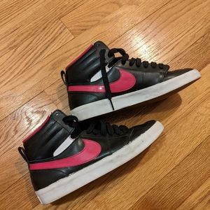 Nike Hally Hoops Women's 6.5 Basketball Sneakers